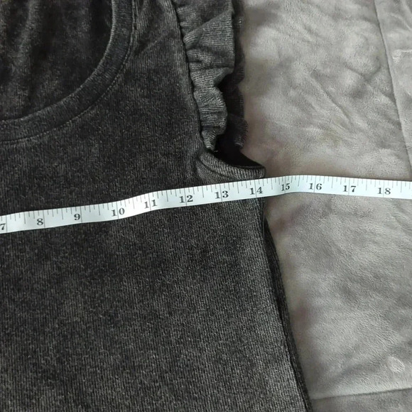 So juniors flutter sleeve mineral Black ribbed knit tee - Picture 7 of 8